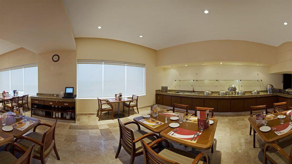 Fiesta Inn Coatzacoalcos Exterior photo