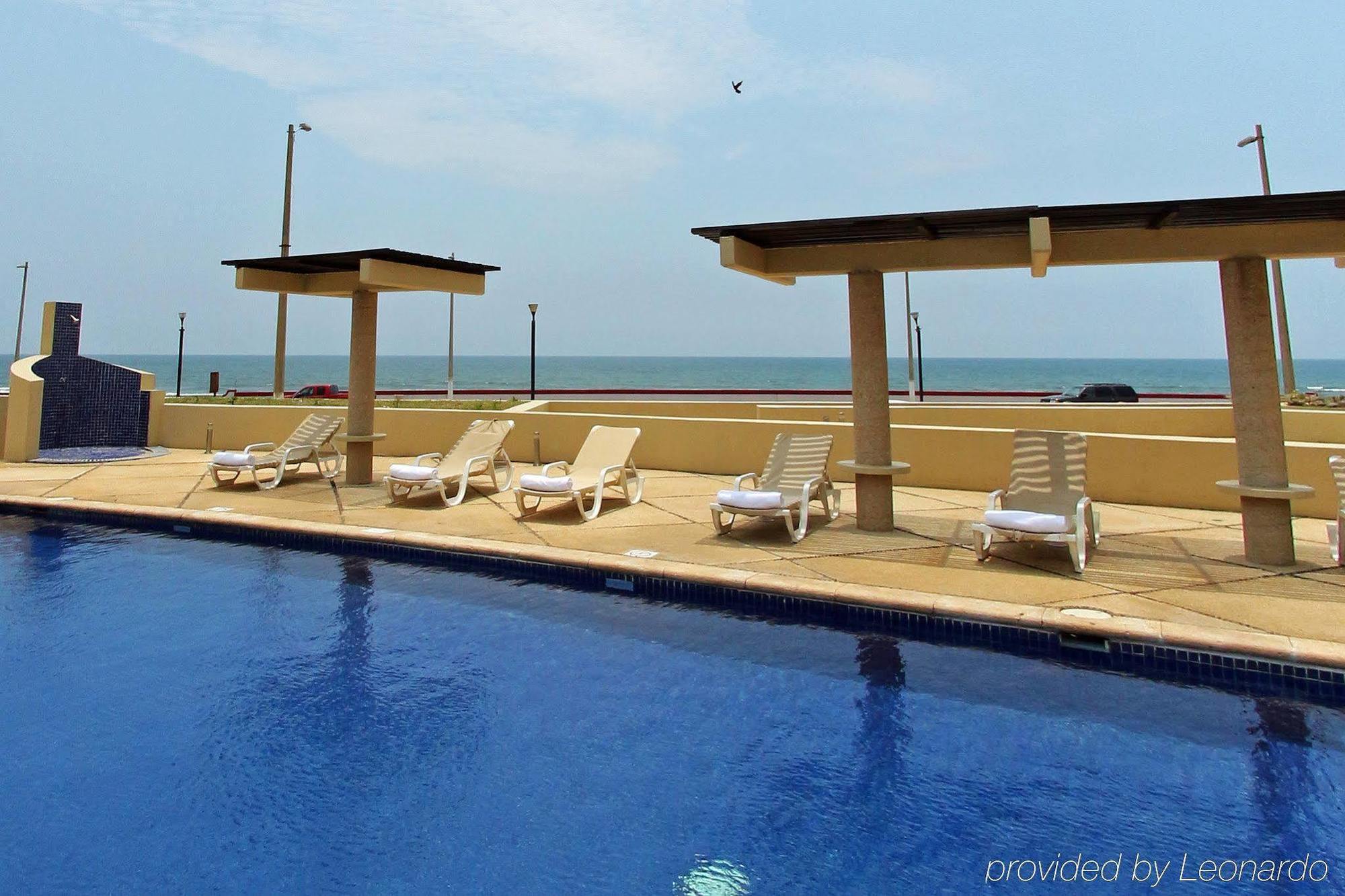 Fiesta Inn Coatzacoalcos Exterior photo